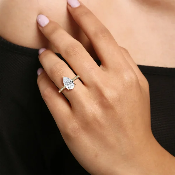 leonids_model_kgr0641_2ct_yellow_gold1_4 The Bella Ring